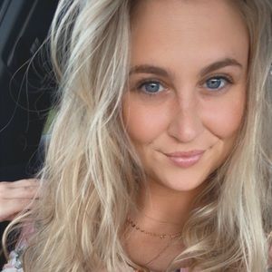 Meet your Posher, Lily